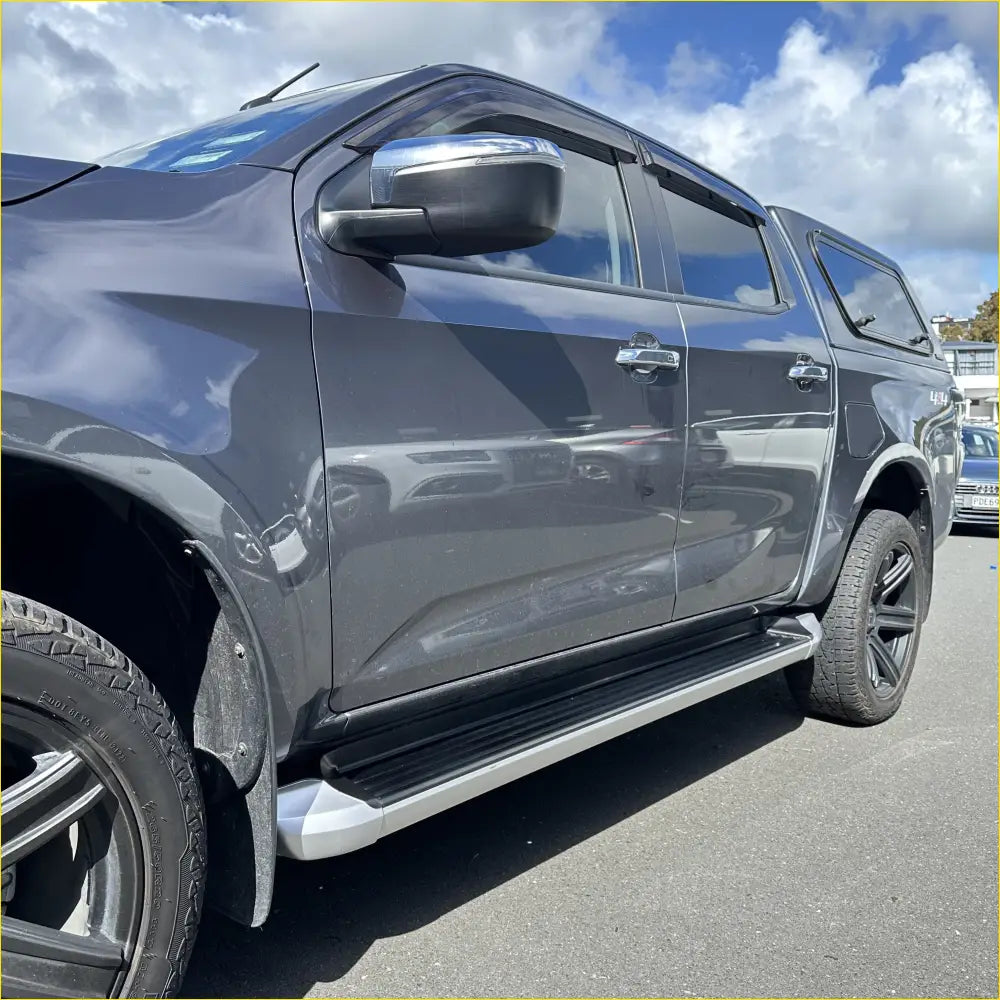 Side Step Running Board OEM Style Isuzu D-Max 2021-2023 Double Cab