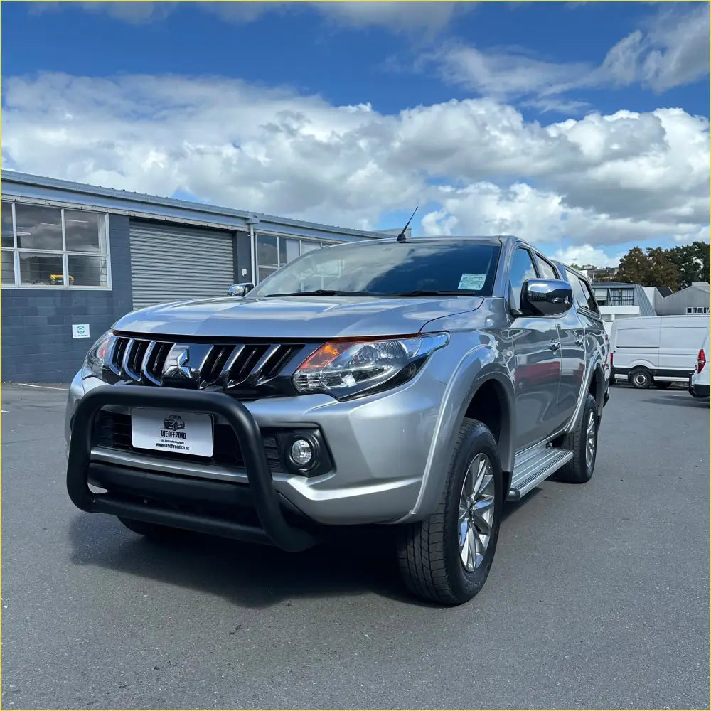 Stainless Steel Nudge Bar Mitsubishi Triton/Pajero 2015-2018 Matte