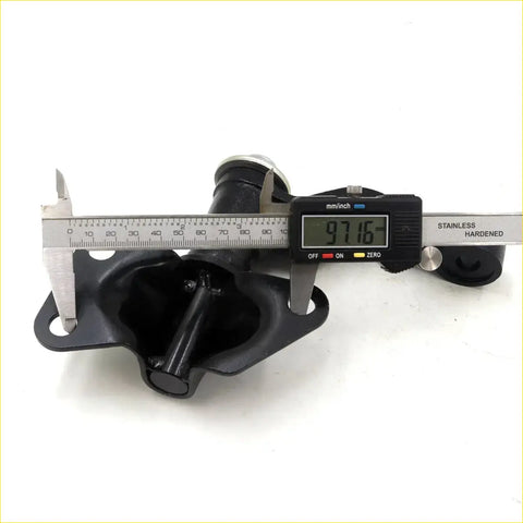 Black metal engine manifold measured 97.16 mm with digital caliper in tie rods idler arm center link kit for nissan d22 1997-2004