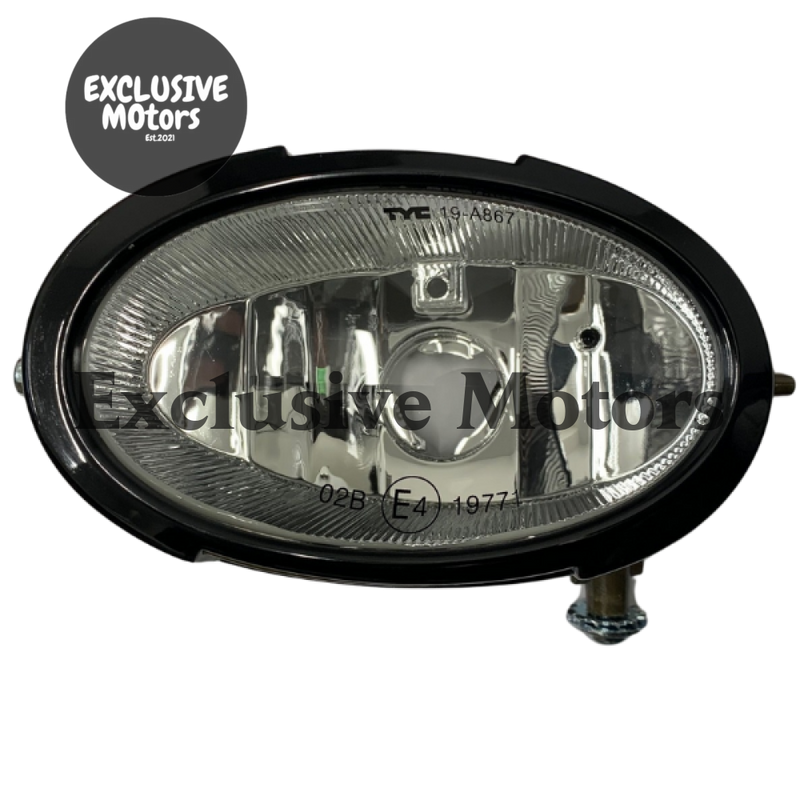 Mazda 3 Axela Hatch / Sedan Left-Hand Fog Light (2004-2008)